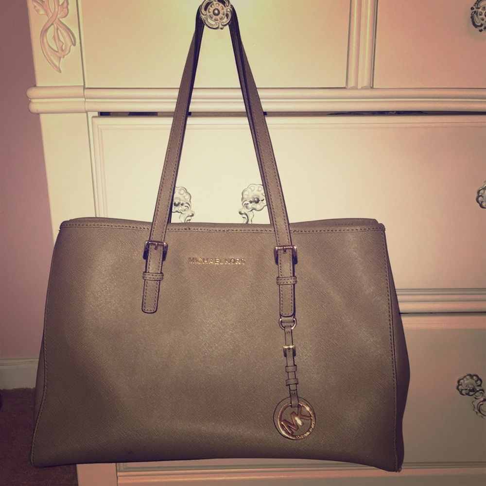 Michael Kors Jet Set Tote with Divider